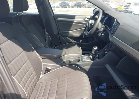 2024 Volkswagen Jetta 1.5T Sport from USA, damaged, VIN 3VWBM7BU9RM054796